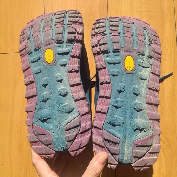 Altra Olympus 4 Womens size 9 - Picture 4 of 6